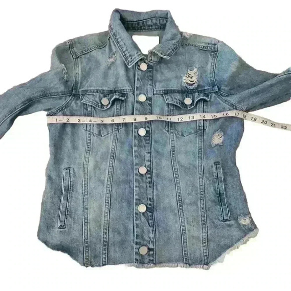 Blank NYC Women's Light Wash Distressed Denim Jacket S - Picture 13 of 15